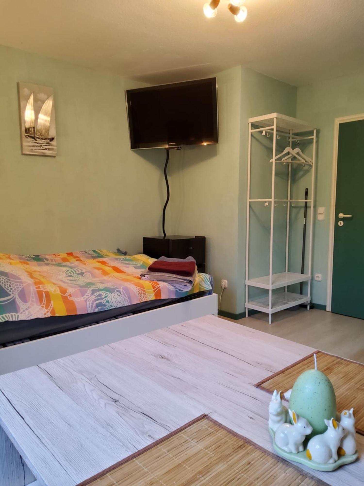 Studio-Apartment Mit Kleinem Gartenanteil Burg Extérieur photo
